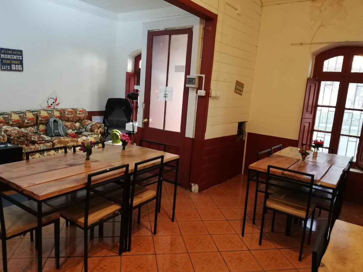 Hostal La Casona Los Ángeles Eksteriør bilde